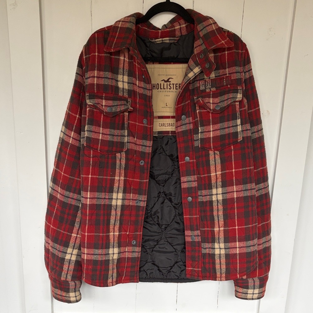 Vintage 2000’s Hollister Men's Plaid Shirt Jacket in Red and Black